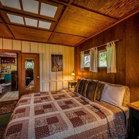 Crater Rim Cabin Volcano Luaran gambar